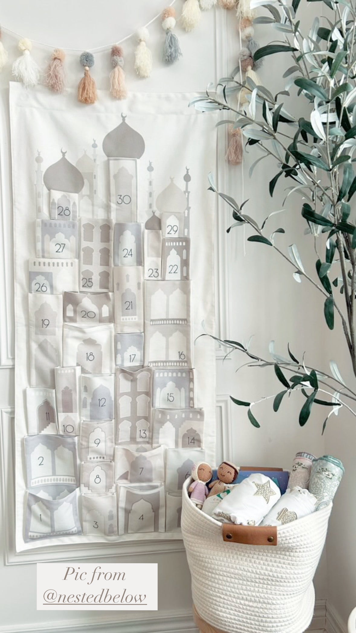 Beige Decorative Festive Tassel Garland