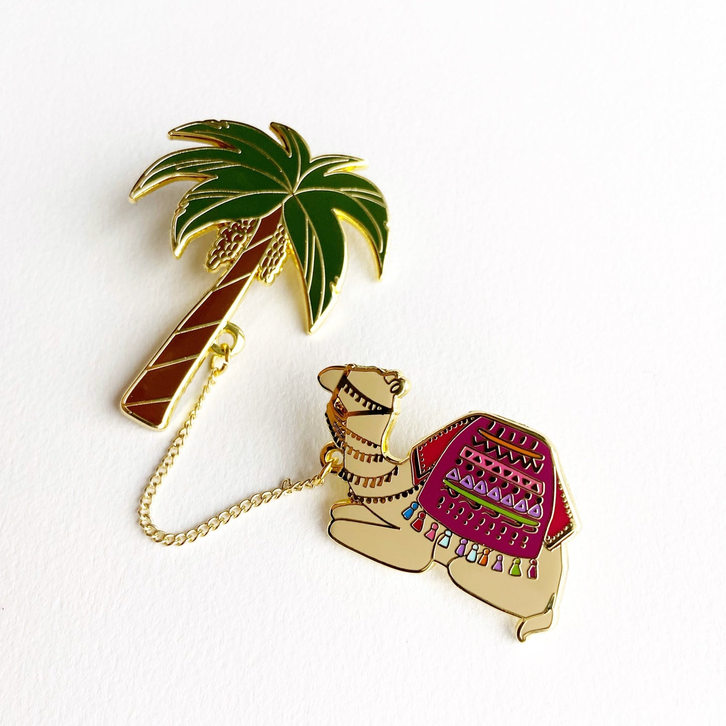 Trust Allah & Tie Your Camel Enamel Chain Pins