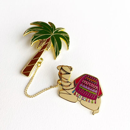 Trust Allah & Tie Your Camel Enamel Chain Pins