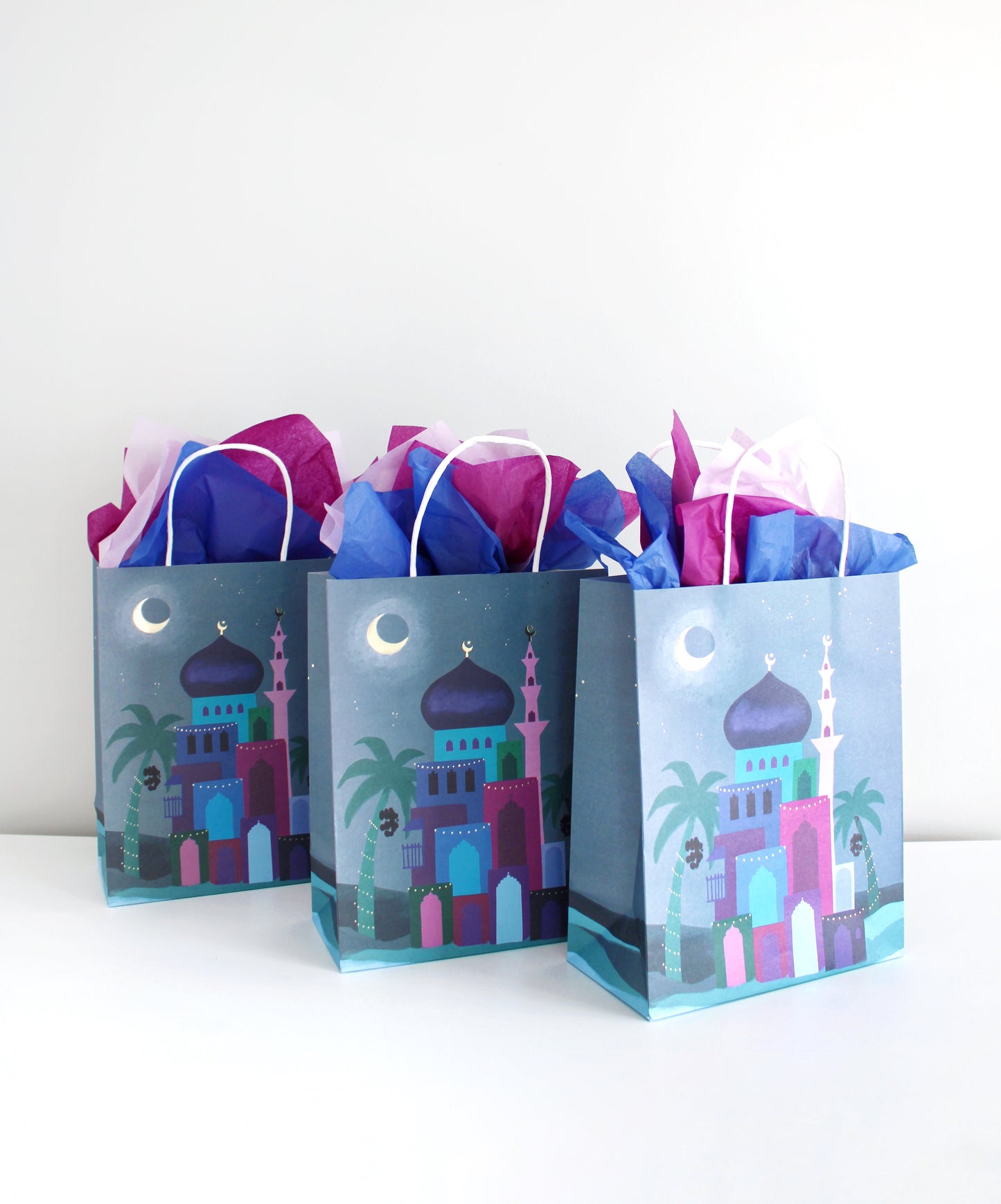 26 Piece Gifting Stationary Bundle