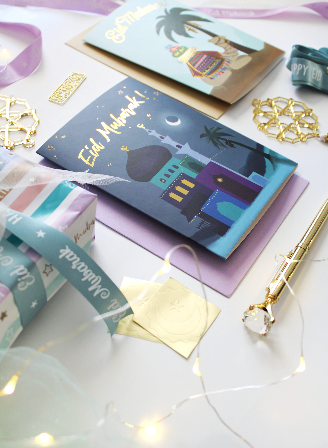 26 Piece Gifting Stationary Bundle