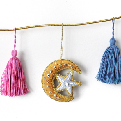 30 Piece Bundle Heirloom Ornaments Collection